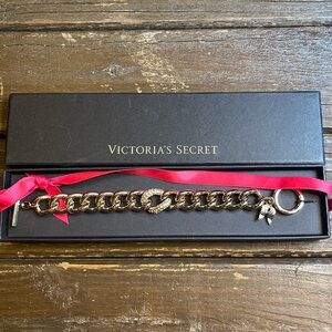 Victoria’s Secret Gold Tone Curb Chain Angel Wings Bracelet